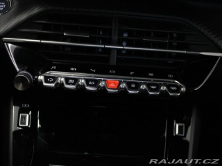 Peugeot 2008 0,1 50kWh GT-line Pano.Zá 2023