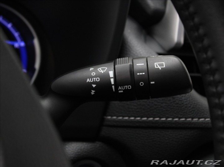 Toyota RAV4 2,5 Hybrid 4x4 1.maj.ČR T 2019