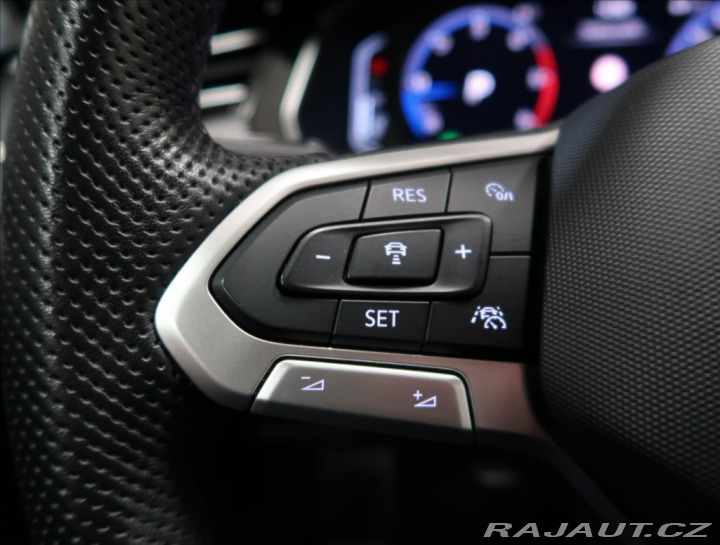 Volkswagen Passat 2,0 TDI DSG 4MOTION R-LIN 2021