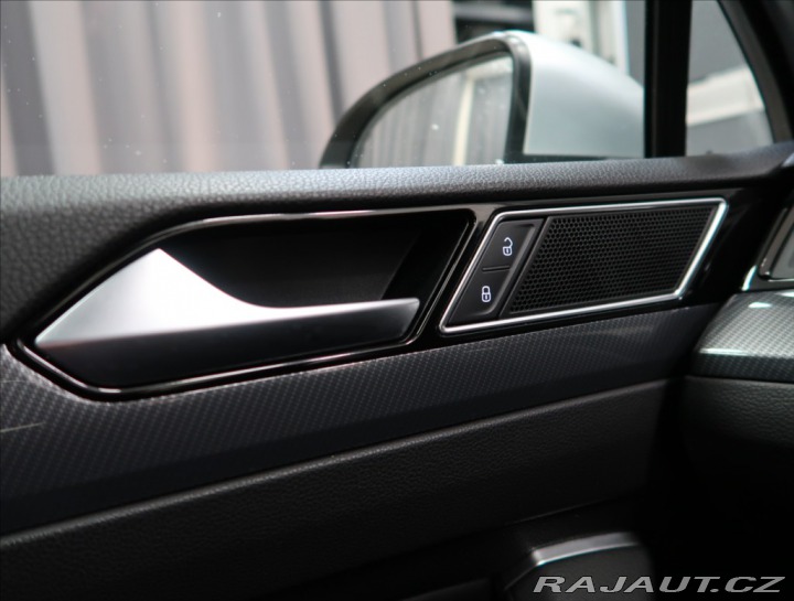 Volkswagen Passat 2,0 TDI DSG 4MOTION R-LIN 2021