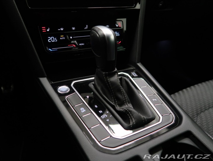 Volkswagen Passat 2,0 TDI DSG 4 MOTION R-LI 2021