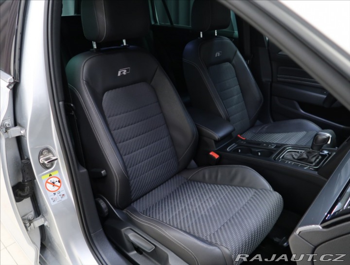 Volkswagen Passat 2,0 TDI DSG 4 MOTION R-LI 2021