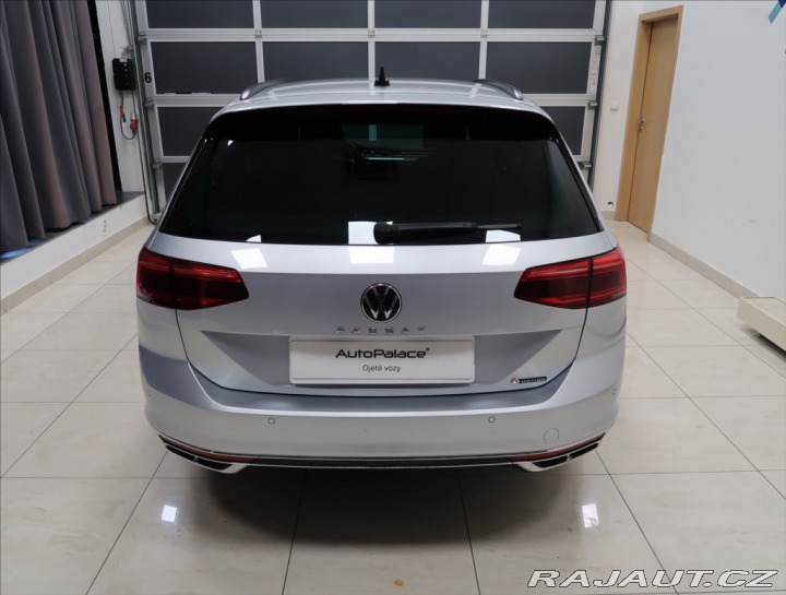 Volkswagen Passat 2,0 TDI DSG 4MOTION R-LIN 2021