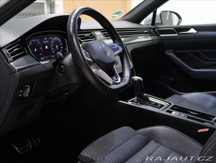 Volkswagen Passat 2,0 TDI DSG 4MOTION R-LIN 2021