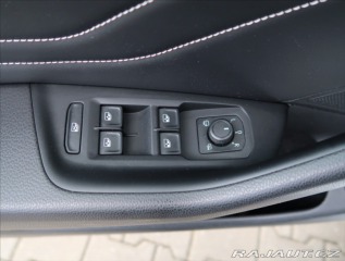 Volkswagen Passat 2,0 TDI DSG 4 MOTION R-Li 2021