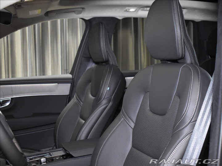 Volvo XC90 2,0 T8  Ultra Bright 2025