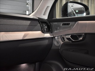 Volvo XC90 2,0 T8  Ultra Bright 2025