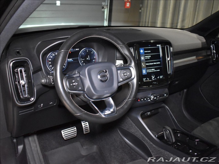Volvo XC40 2,0 R-DESIGN AWD Panorama 2018