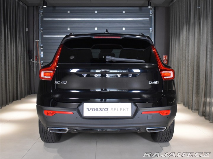 Volvo XC40 2,0 R-DESIGN AWD Panorama 2018