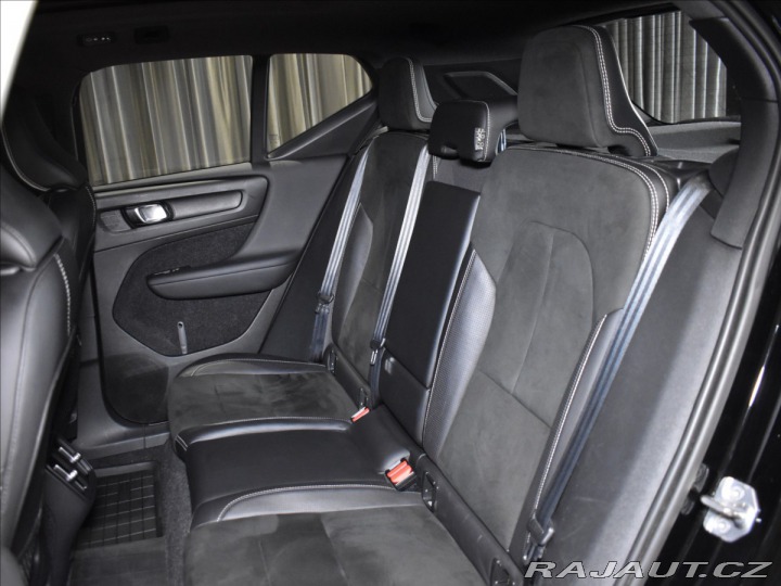 Volvo XC40 2,0 R-DESIGN AWD Panorama 2018