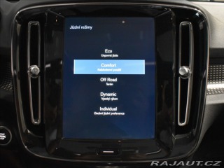 Volvo XC40 2,0 R-DESIGN AWD Panorama 2018