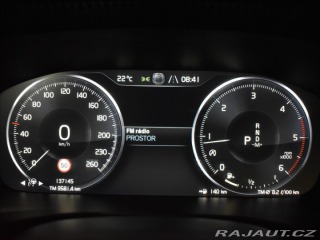 Volvo XC40 2,0 R-DESIGN AWD Panorama 2018