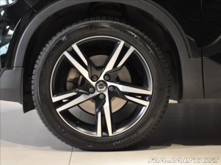 Volvo XC40 2,0 R-DESIGN AWD Panorama 2018