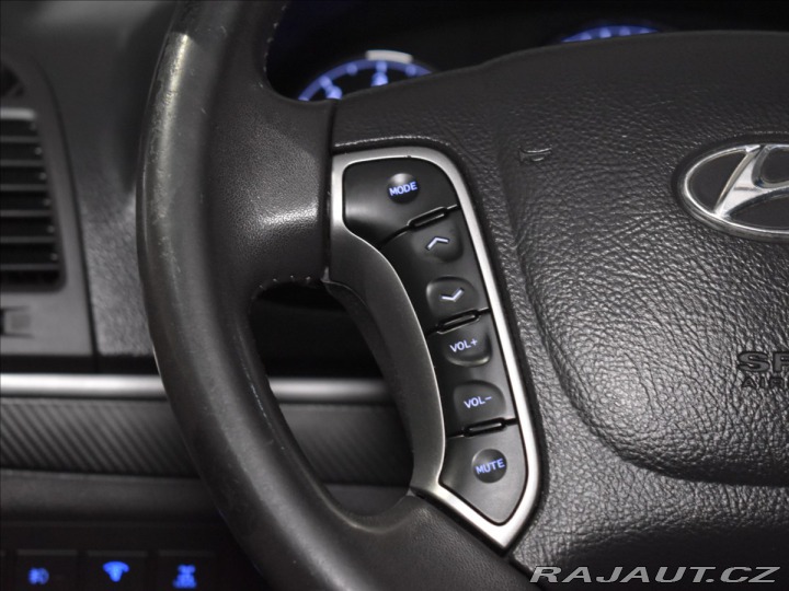 Hyundai Santa Fe 2,2 TV,Vyhř+Vent sedačky, 2011