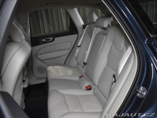Volvo XC60 2,0 AWD PLUS BLIS,Bezklíč 2024