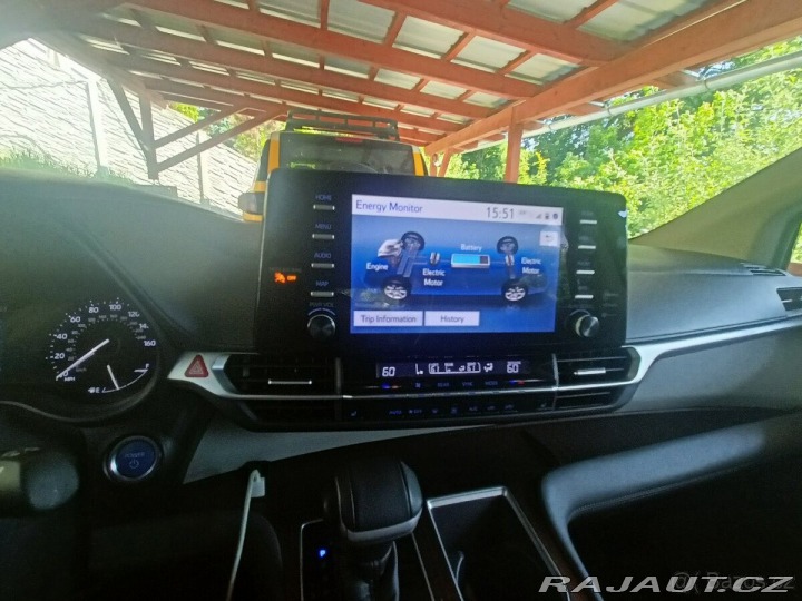 Toyota Ostatní modely Sienna 2,5 hybrid AWD 2021 nov 2021