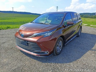 Toyota Ostatní modely Sienna 2,5   hybrid AWD 2021 nov 2021
