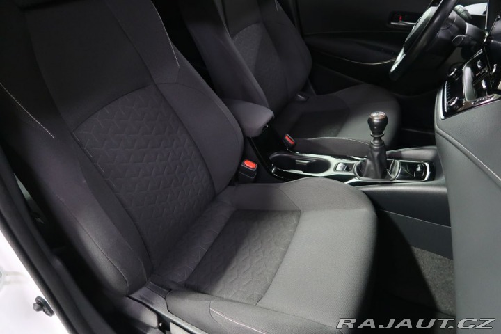 Toyota Corolla 1,2Turbo,CZ,1Maj,Comfort 2021