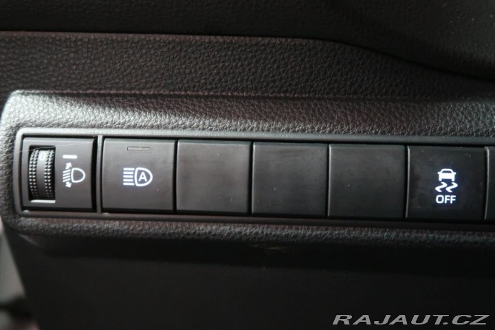 Toyota Corolla 1,2Turbo,CZ,1Maj, 2021