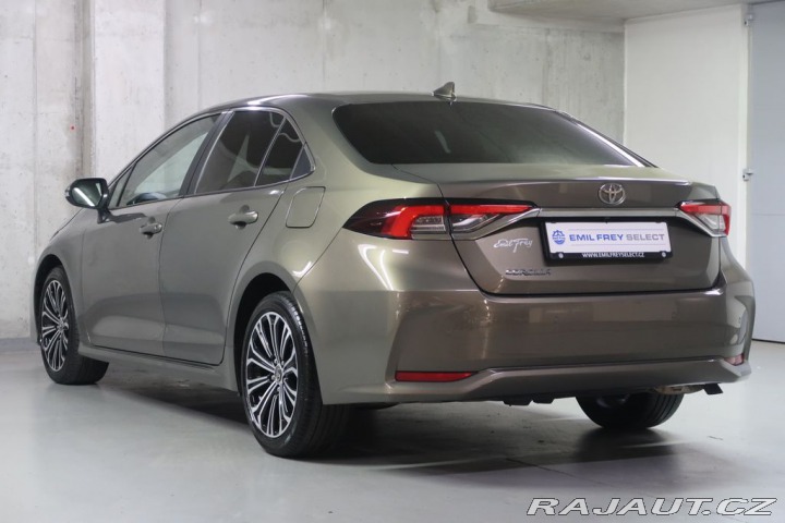 Toyota Corolla 1.5Dynamic.CZ,Comfort Sty 2021