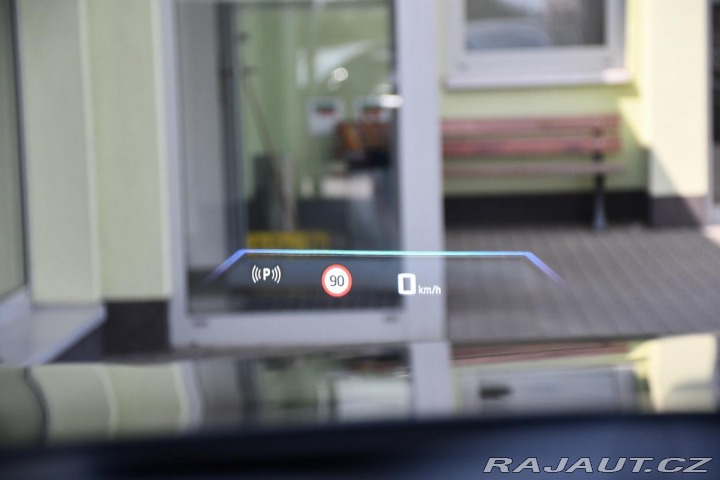 BMW i7 M70 XD B&W HUD THEATR 2023