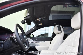 BMW i7 M70 XD B&W HUD THEATR 2023