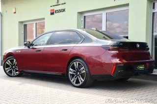 BMW i7 M70 XD B&W HUD THEATR 2023