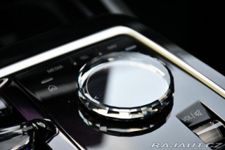 BMW i7 M70 XD B&W HUD THEATR 2023