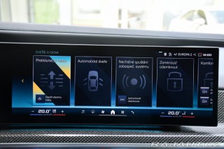 BMW i7 M70 XD B&W HUD THEATR 2023