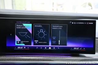 BMW i7 M70 XD B&W HUD THEATR 2023