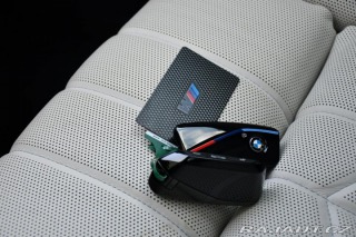 BMW i7 M70 XD B&W HUD THEATR 2023