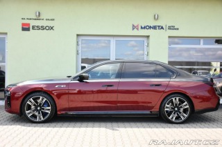 BMW i7 M70 XD B&W HUD THEATR 2023