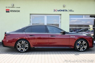 BMW i7 M70 XD B&W HUD THEATR 2023