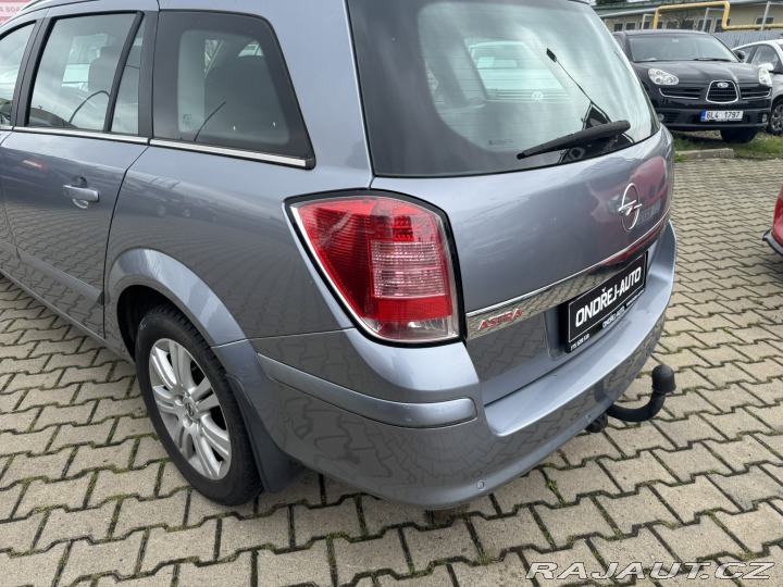 Opel Astra 1,6 85 KW TAŽNÉ 2010
