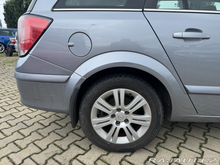 Opel Astra 1,6 85 KW TAŽNÉ 2010