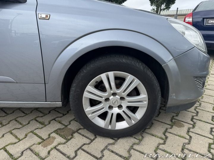 Opel Astra 1,6 85 KW TAŽNÉ 2010
