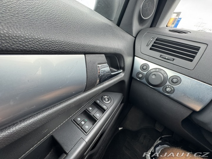 Opel Astra 1,6 85 KW TAŽNÉ 2010