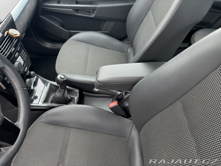 Opel Astra 1,6 85 KW TAŽNÉ 2010