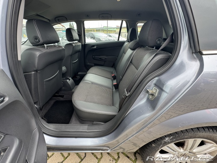 Opel Astra 1,6 85 KW TAŽNÉ 2010