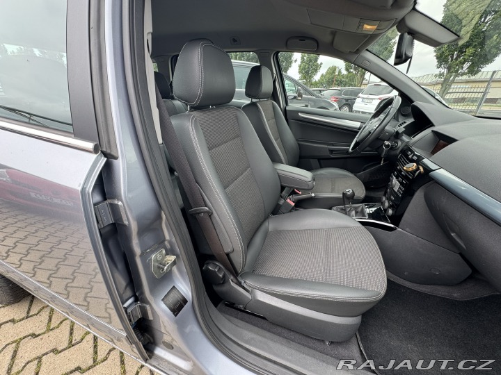 Opel Astra 1,6 85 KW TAŽNÉ 2010