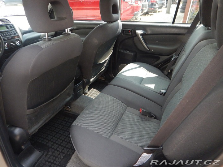 Toyota RAV4 2.0 D4D 85 kw 2004