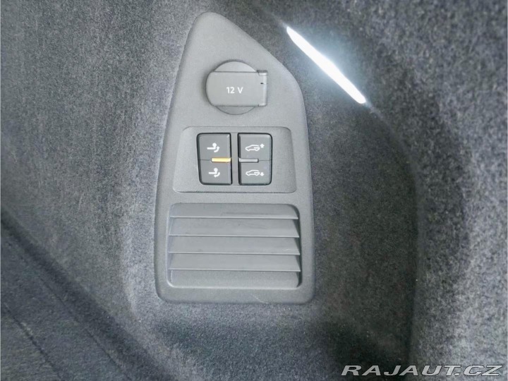 Volkswagen Touareg Model 2025, Kůže, VZDUCH, 2024