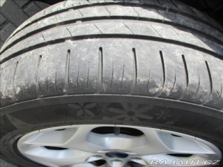 Ford Focus 1,6 i 16V 74kw Klimatroni 2009