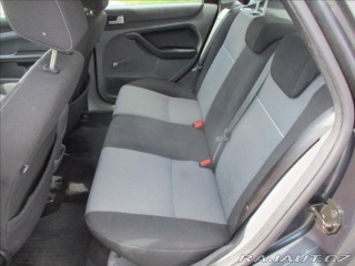 Ford Focus 1,6 i 16V 74kw Klimatroni 2009