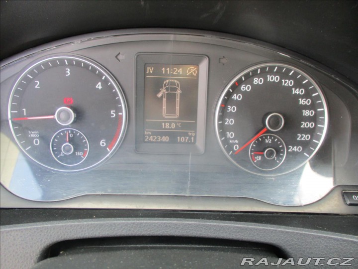 Volkswagen Transporter 2,0 TDi 84kw LONG 6míst, 2012