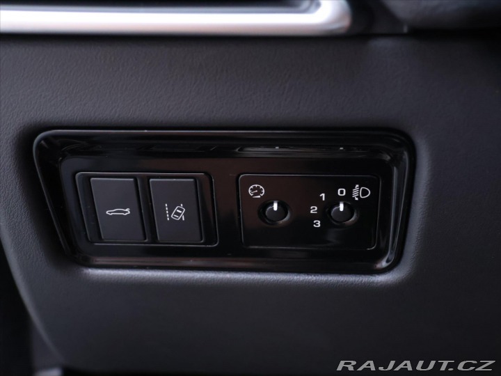 Jaguar XE 2,0 D 120kW Automat Navi. 2015