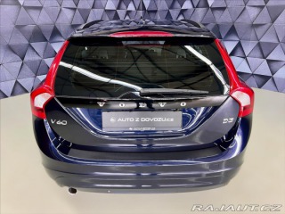 Volvo V60 2,0 D3 MOMENTUM, NAVIGACE 2017
