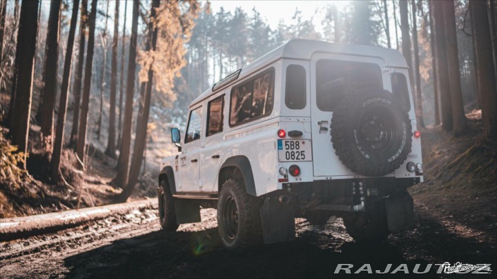 Land Rover Defender 2,4 2011