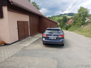 Toyota Avensis 2,0 2012