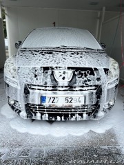 Peugeot 5008  2012